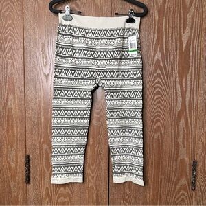 NWT Wallflower Women's L-XL Knit Leggings Nordic Pattern Compression Capris Pant